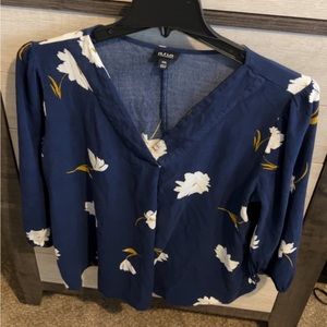 Cute flowery long sleeve.